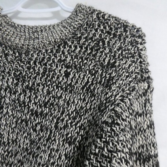 H&M | medium, m | oversized black and white knit sweater | BNWOT - Picture 5 of 16